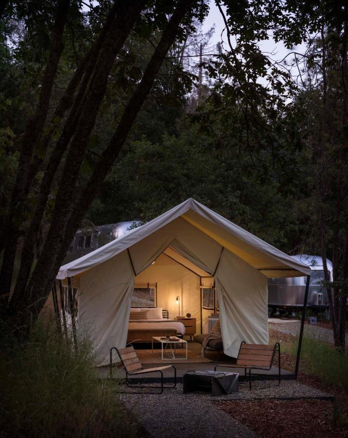 Autocamp Yosemite Hotell Midpines Eksteriør bilde