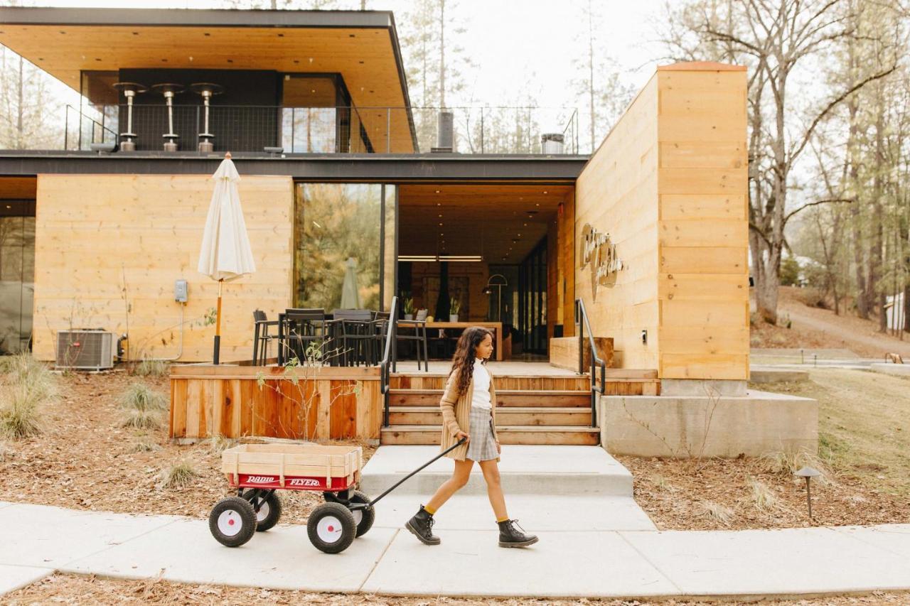 Autocamp Yosemite Hotell Midpines Eksteriør bilde